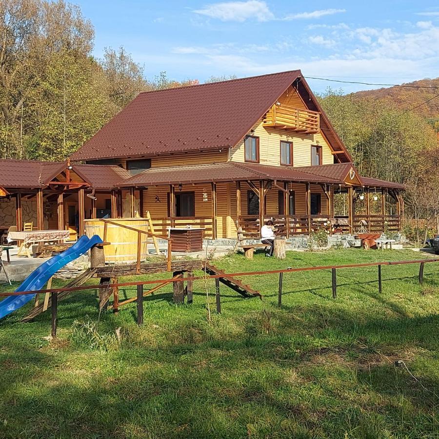Cabana Lunca Търгу Нямц Екстериор снимка