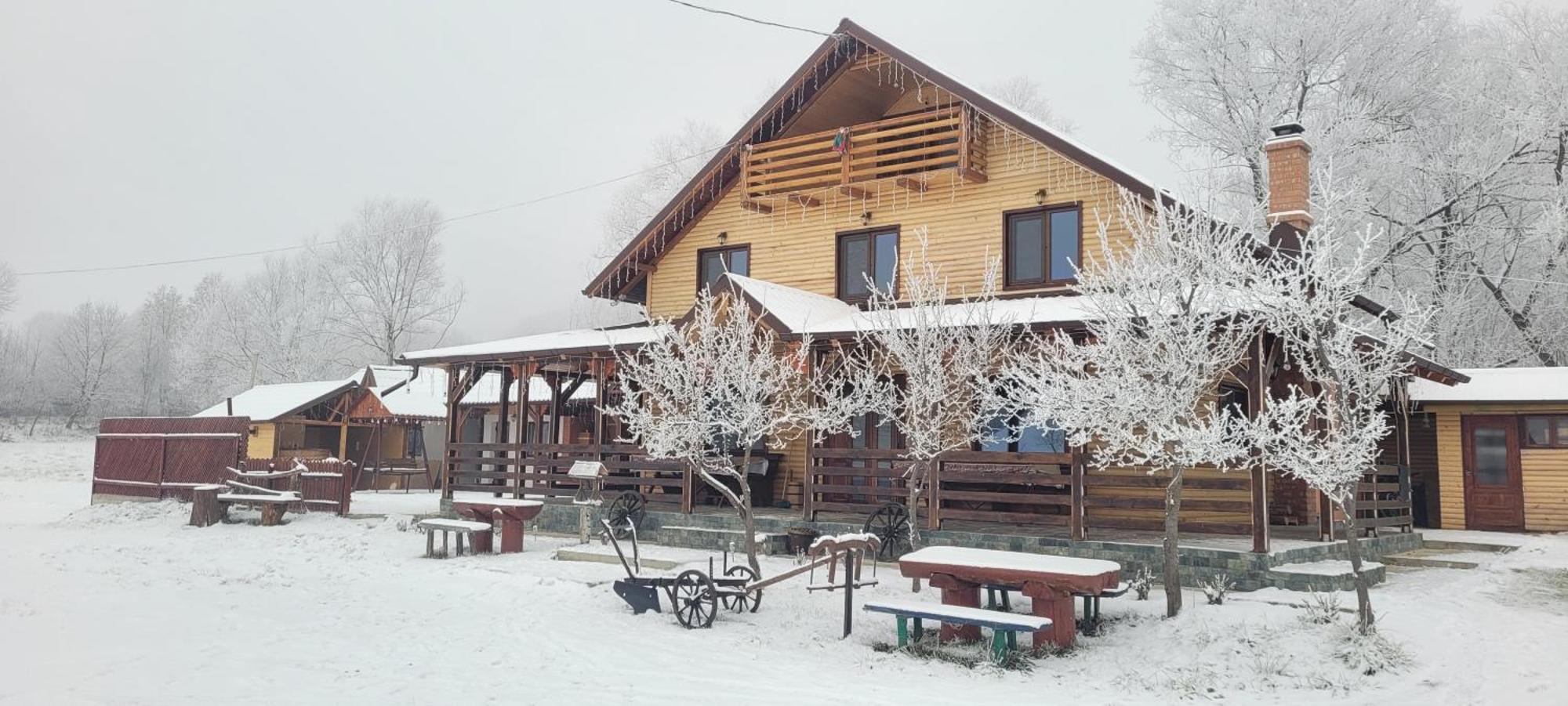 Cabana Lunca Търгу Нямц Екстериор снимка